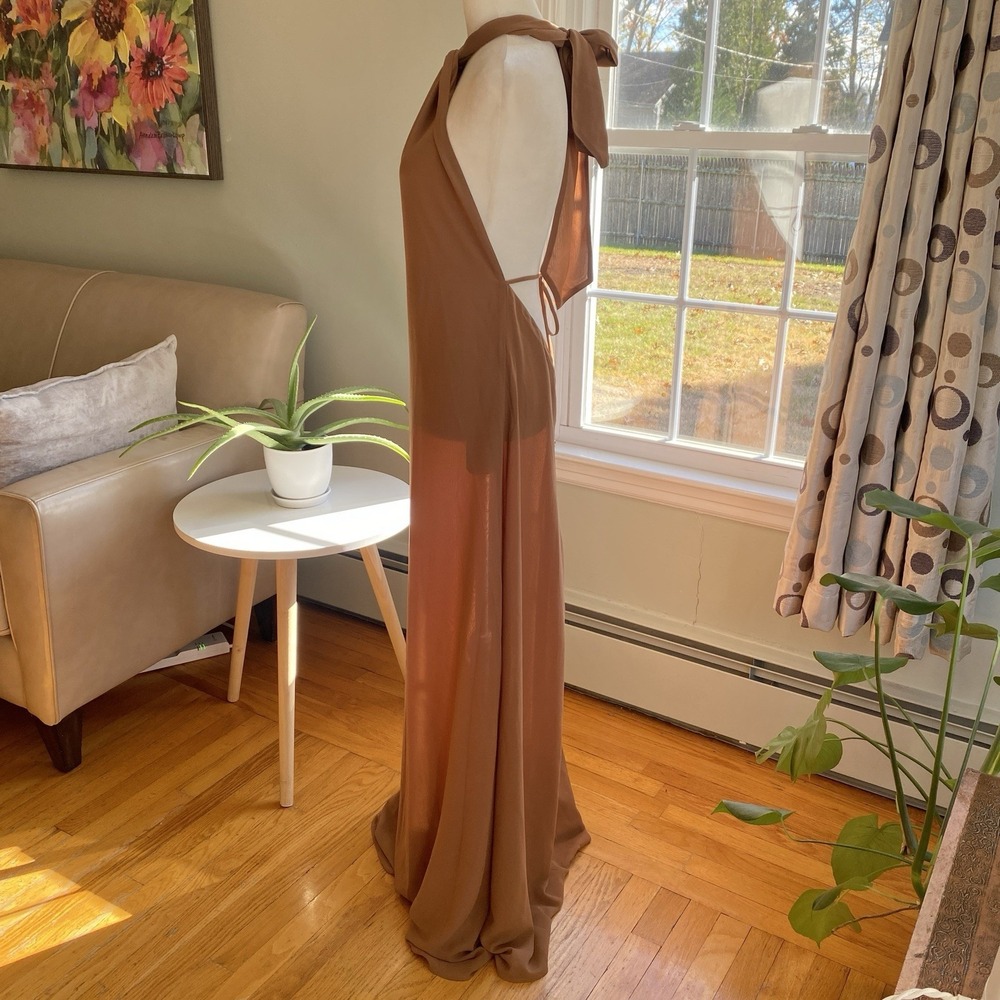 Bananhot Rocco Halter Maxi Dress Open Back Brown Size M Wedding Guest NWT - Picture 4 of 9